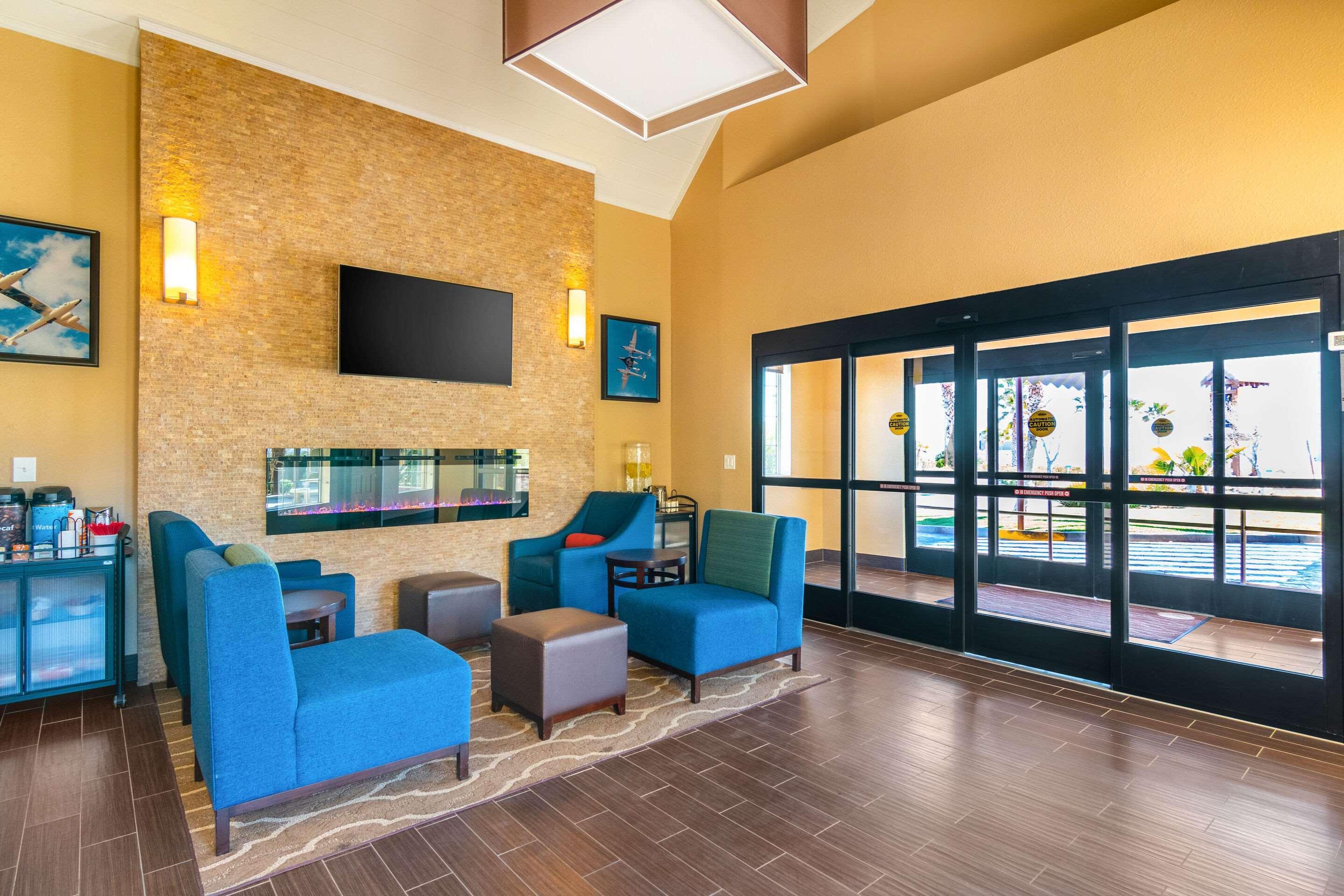 Comfort Inn & Suites Mojave Dış mekan fotoğraf