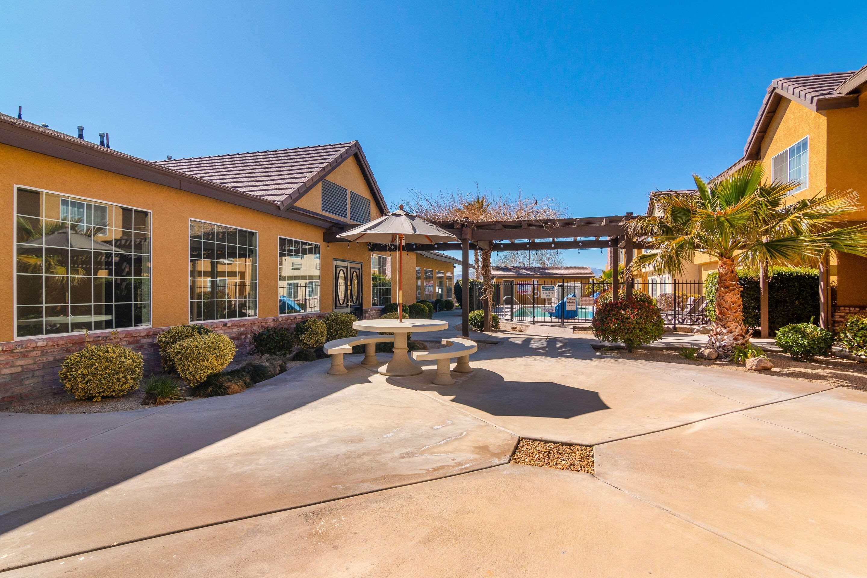 Comfort Inn & Suites Mojave Dış mekan fotoğraf